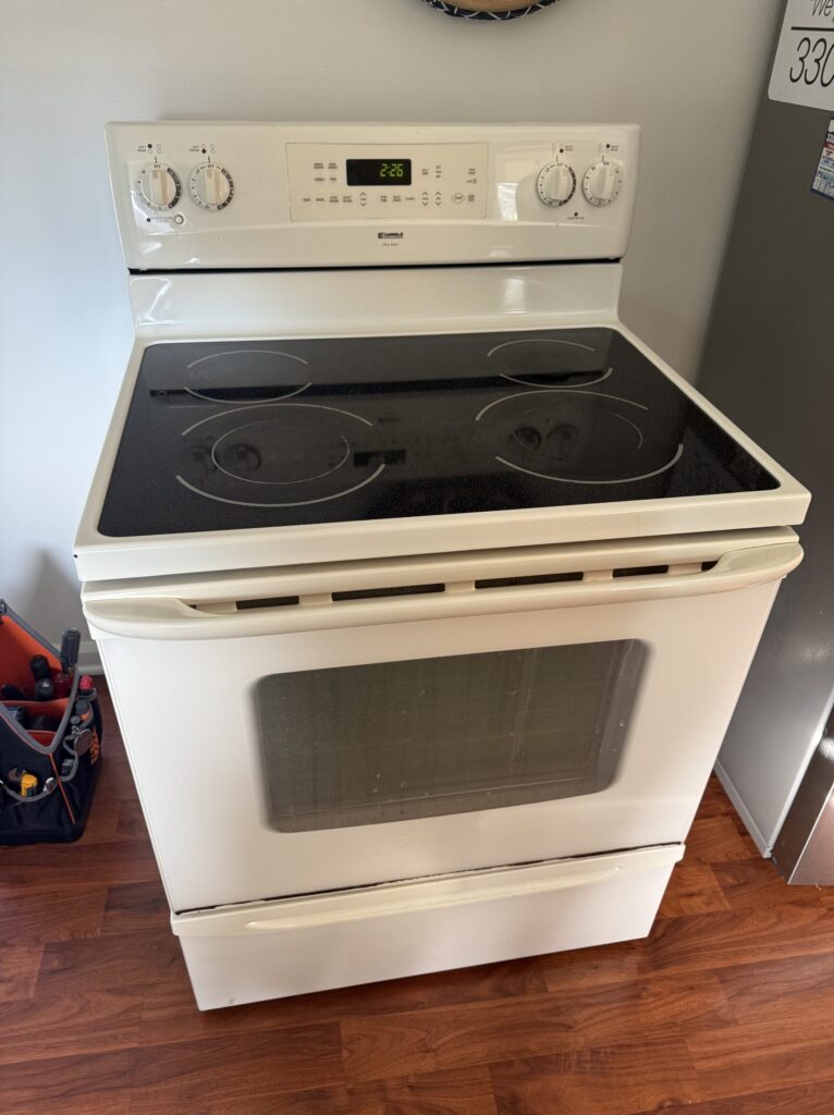 Kenmore range (665.95154300) — Canton, OH
