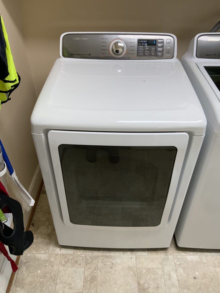 Samsung dryer (DV48H7400EW/A2) — North Canton, OH