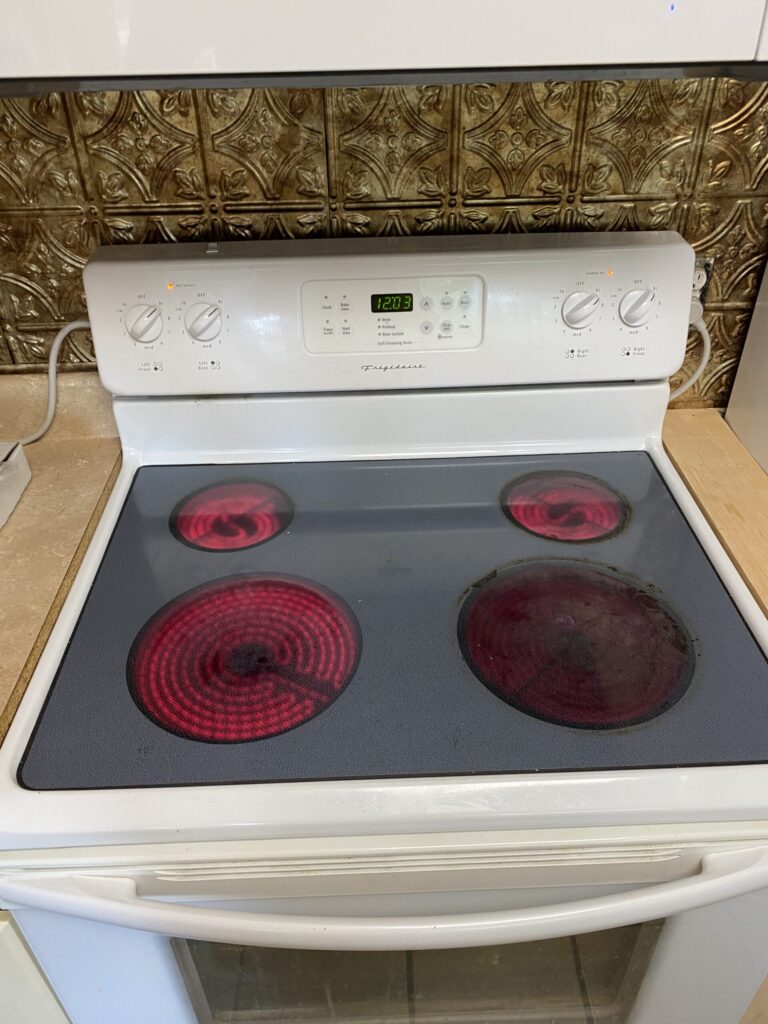 Frigidaire range/oven (FEF366ESH) — Alliance, OH