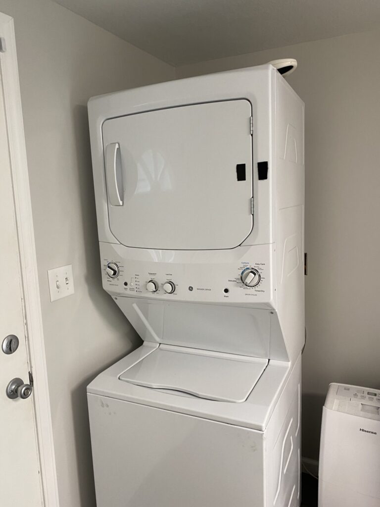 GE washer (GUD27GSSM1WW) — Alliance, OH