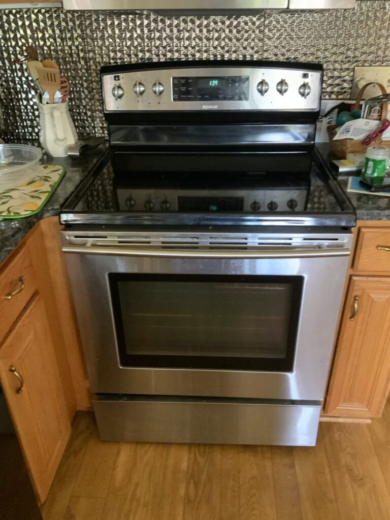 JennAir range (JER8885QAS) — North Canton, OH