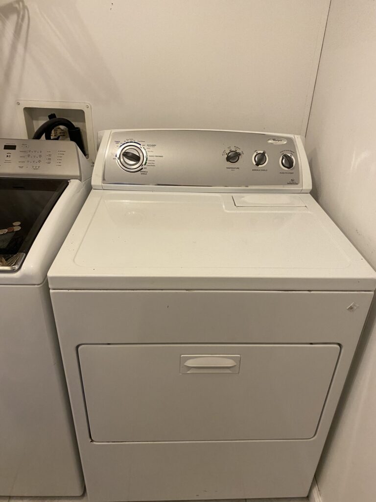 Whirlpool dryer (WED4900XW0) — Salem, OH
