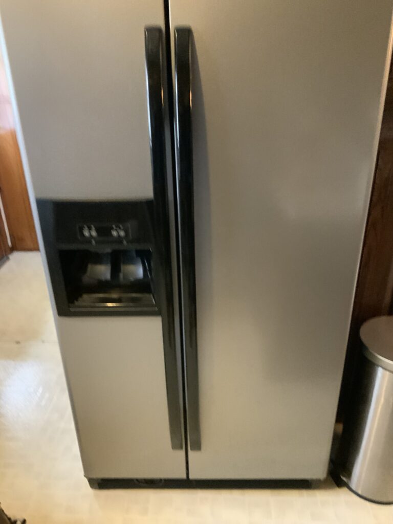 Whirlpool refrigerator (ED5LHEXTD00) — Alliance, OH