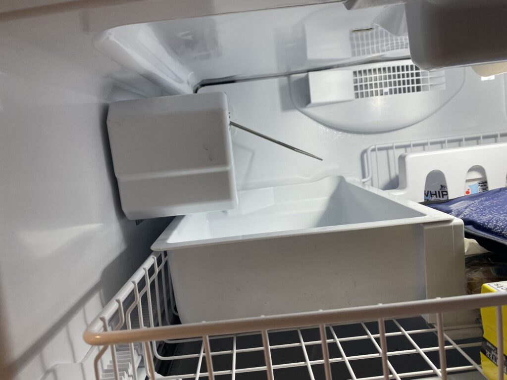 Whirlpool refrigerator (WRF535SWHZ03) — North Canton, OH