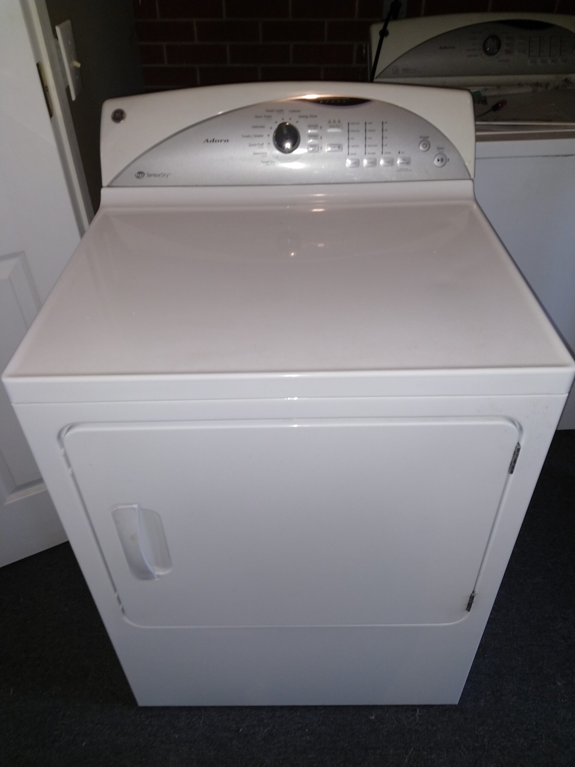 GE dryer model GHDN520GD0WS with a replaced belt, seal, and bearing kit.