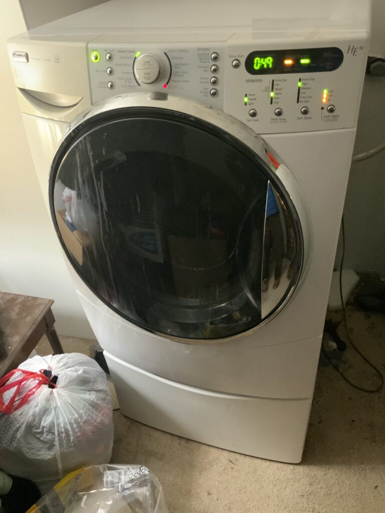 Kenmore washer (110.47081600) — Louisville, OH