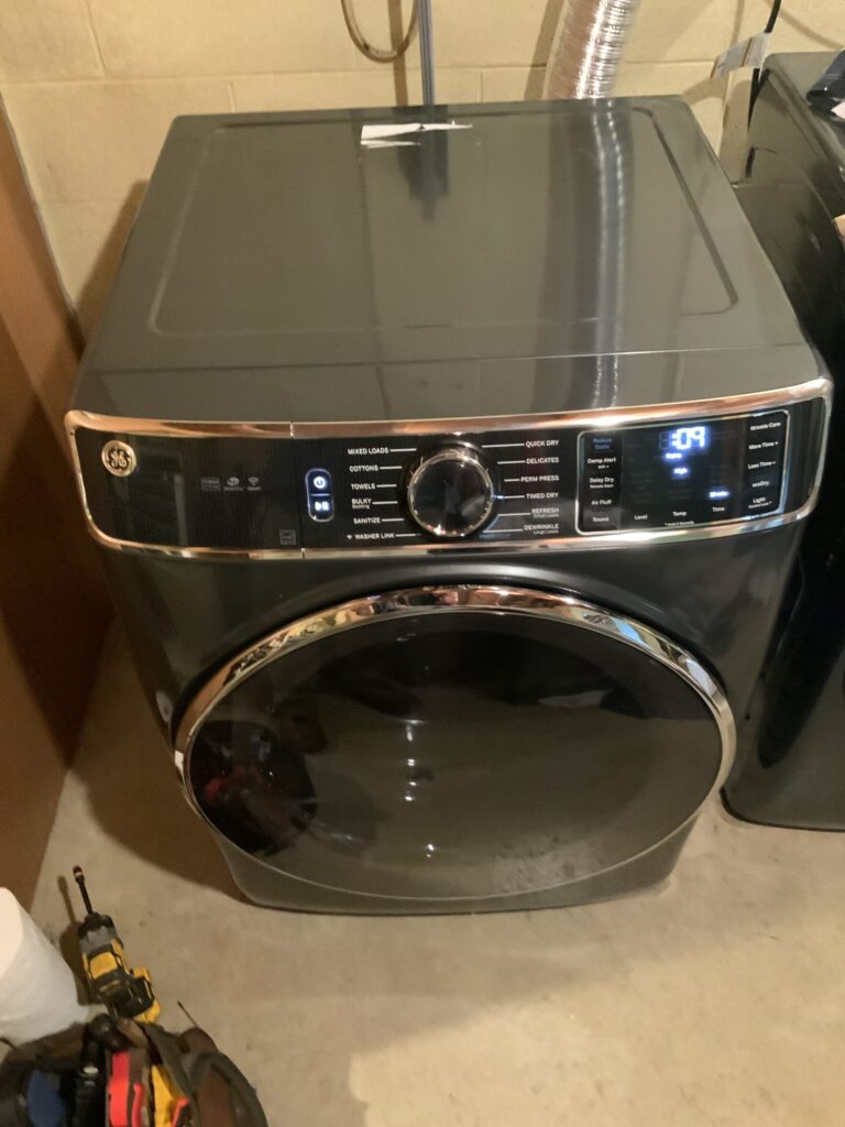 GE dryer (GFD85ESPN0DG) — Canton, OH