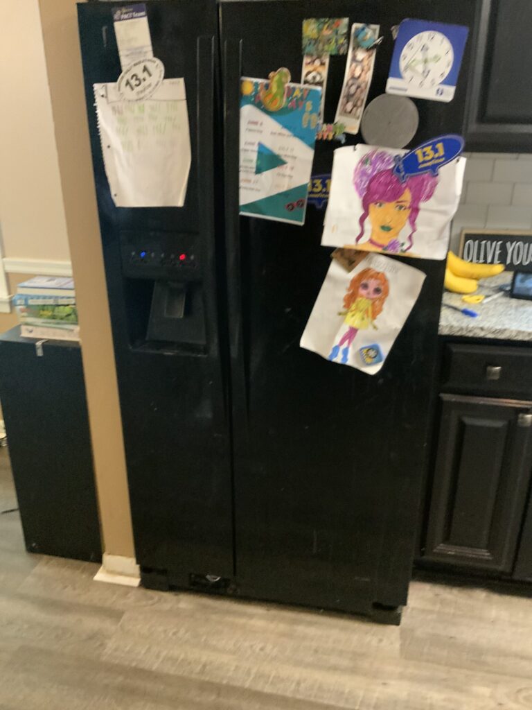 Whirlpool refrigerator (WRS322FDAB00) — Louisville, OH