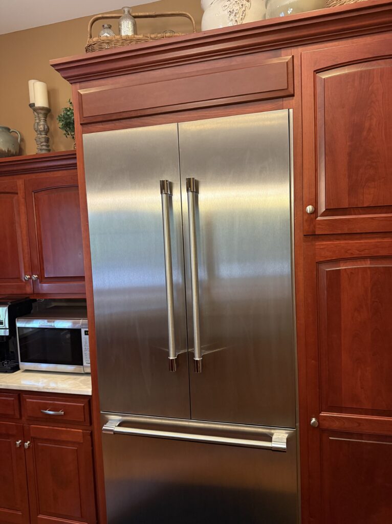 Bosch refrigerator (T36BT920NS/11) — North Canton, OH