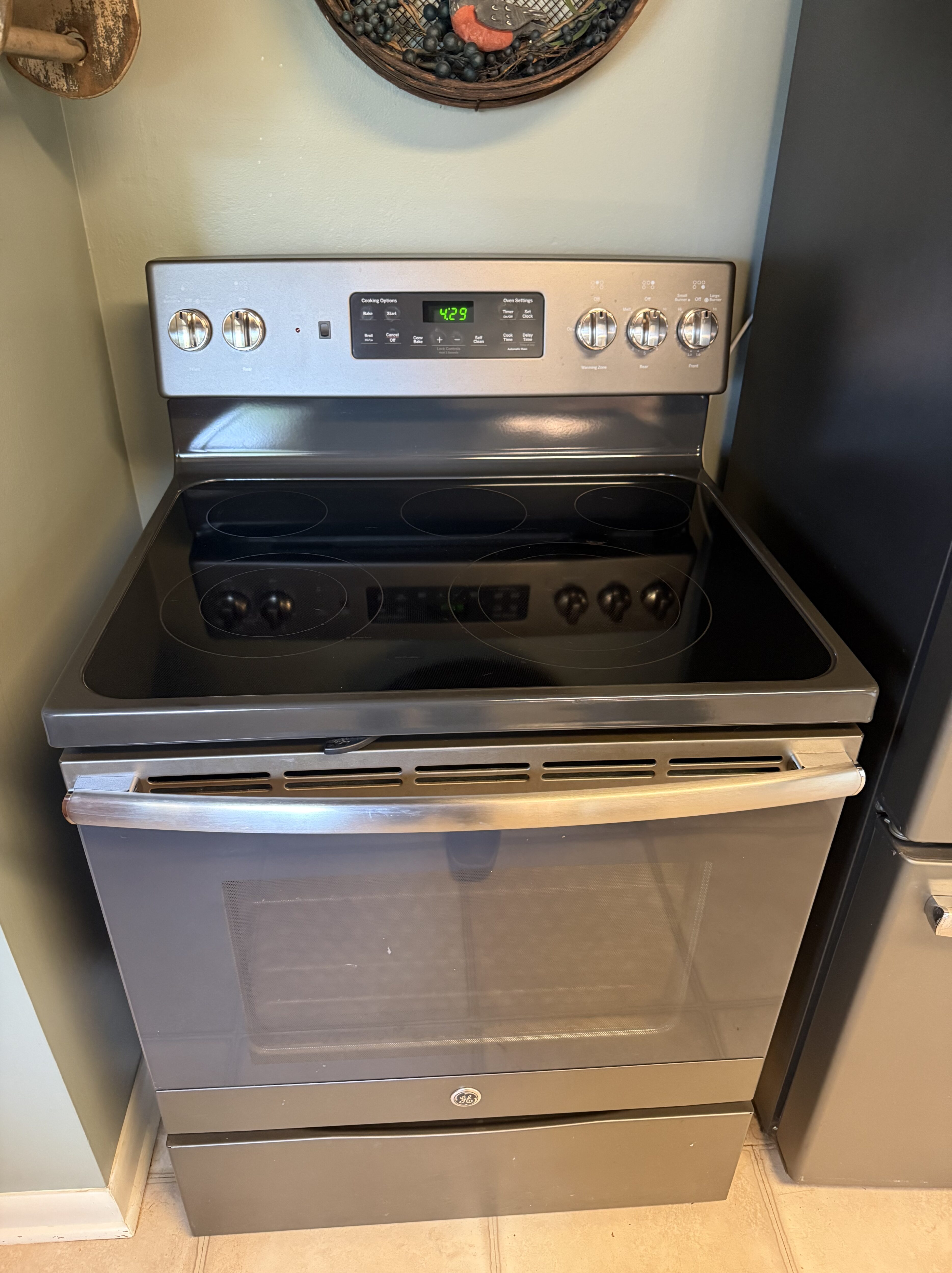 GE Range repair in Louisville, Ohio by Louisville Appliance Repair
