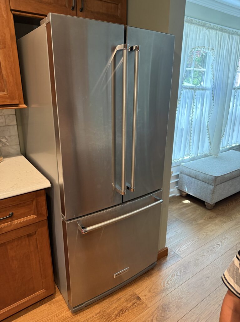 Kitchenaid refrigerator (KRFF300ESS01) — North Canton, OH