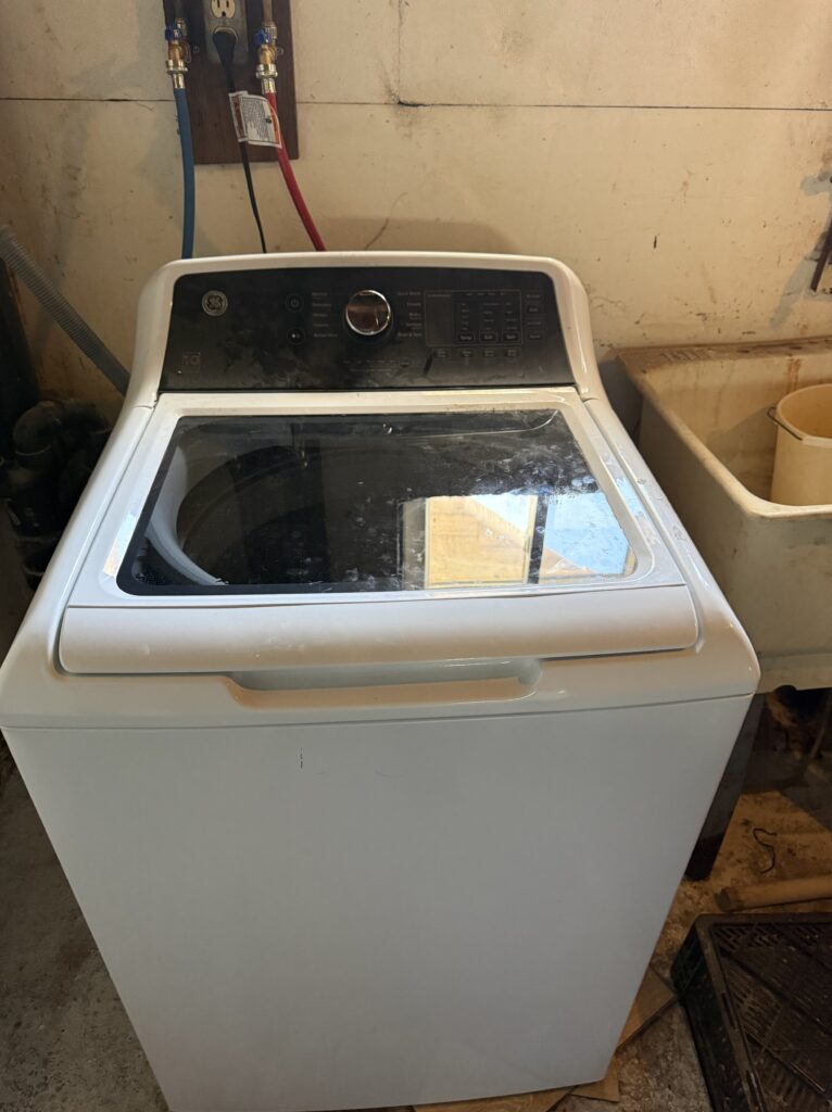 GE washer (GTW585BSV0WS) — North Canton, OH