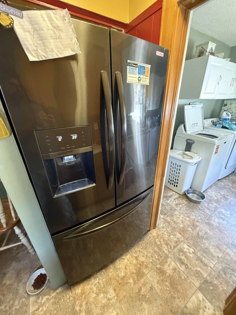 Frigidaire refrigerator (FFHB2750TD8) — Louisville, OH