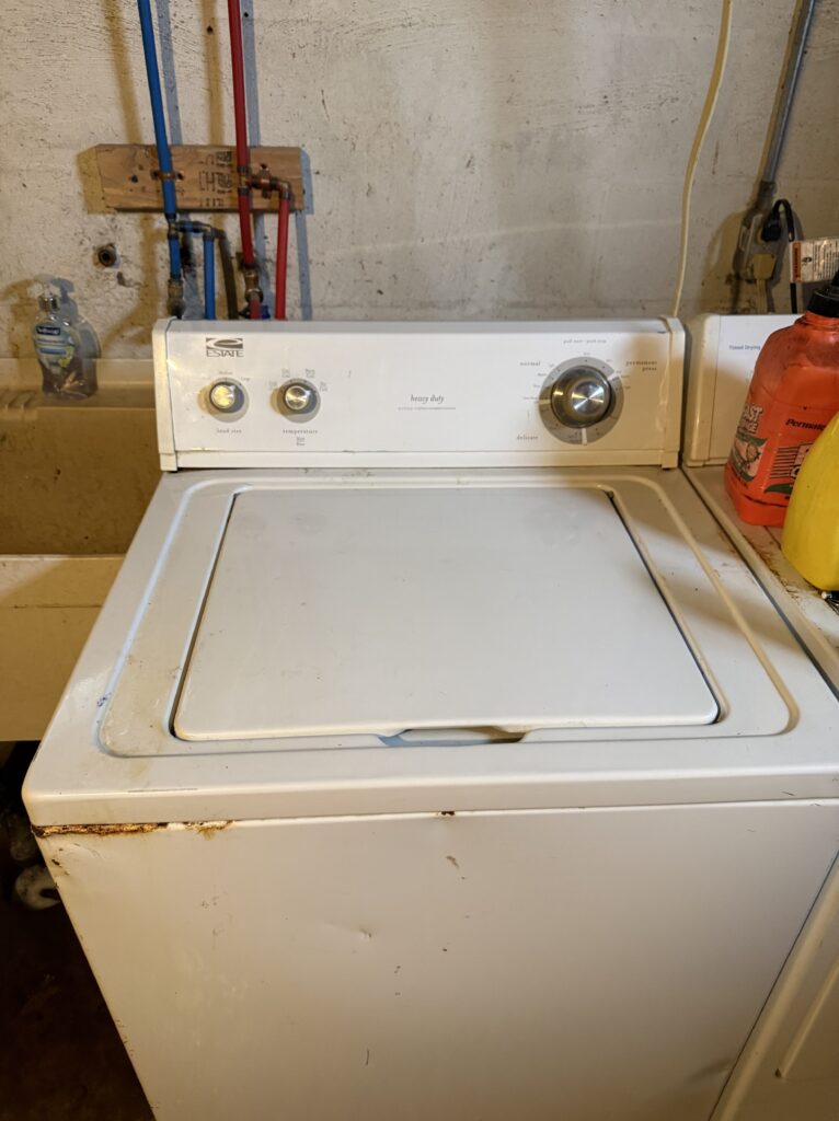 Whirlpool washer (ETW4400XQ0) — Homeworth, OH